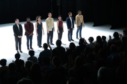 Compagnie : DyptikDirection artistique et chorégraphie : Souhail Marchiche et Mehdi MeghariInterprétation : Evan Greenaway, Yohann Daher, Hakim Abdou Mlanao, Konh-Ming Xiong, Silvia Ad-diego Mobilio, Émilie Tarpin-Lyonnet, Carla MunierCréation musicale : Patrick De OliveiraCréation lumière : Richard GratasCostumes : Hélène BeharProduction : Compagnie Dyptik, Maison de la Danse de Lyon,CCN de Créteil/Cie Käfig, CCN de la Rochelle/Cie Accrorap, Opéra de St-Étienne, IADU la Villette (Fondation de France – Parc de La Villette), Groupe des 20 (Auvergne – Rhône-Alpes) : Centre Culturel de La Ricamarie, Théâtre du Parc (Andrézieux-Bouthéon), L’Heure Bleue (St Martin d’Hères)